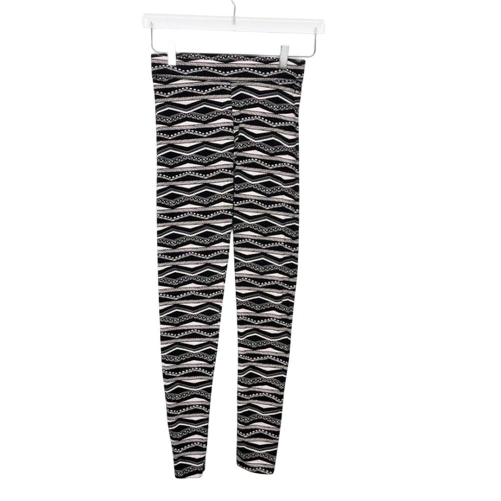 PINK Victoria’s Secret Aztec Leggings Small